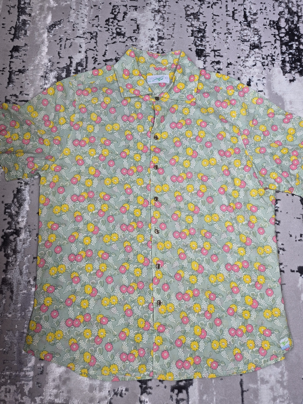 Seaplane Men's Button Shirt - Vintage Floral Short Sleeve USA Made  Cotton L